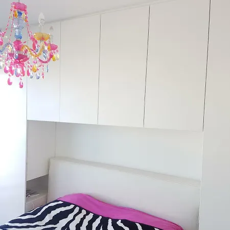 The Lux Lovi Апартаменты *