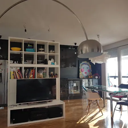 Апартаменты The Lux Lovi